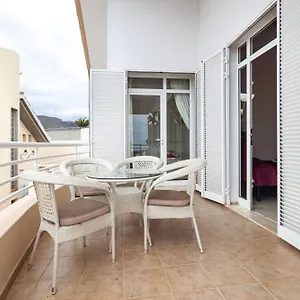 https://villa-francia.in-canary-islands.com